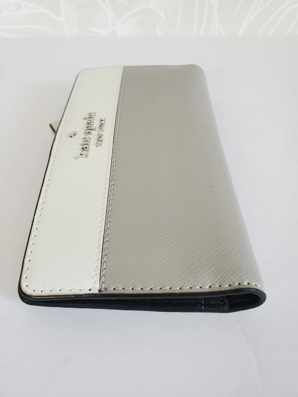 Kate Spade Leather Staci Snap Wallet Bi Fold Slim Colorblock Nimbus Grey & White